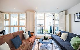2 Bed Flat In Clapham Common