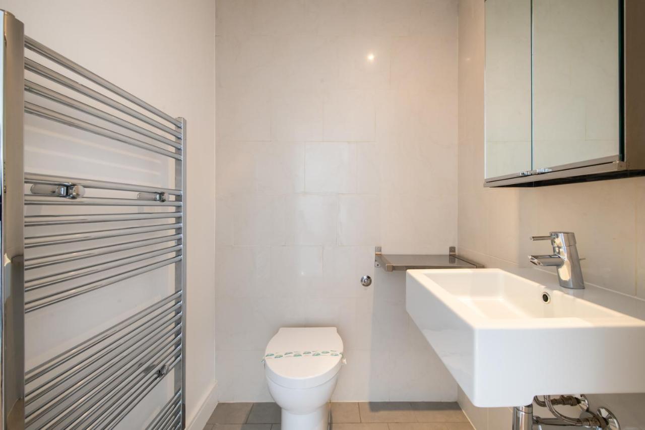 2 Bed Flat In Clapham Common Apartment London Exterior photo